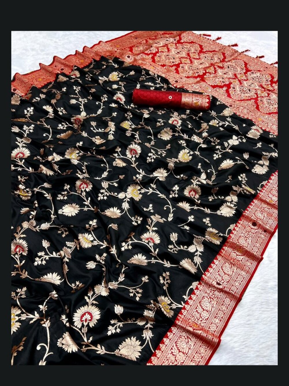 Traditional Silk Weaving Saree with Unstitched Blouse, Cultural Wear for Women